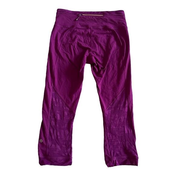 Lululemon Purple Crop Camo Leggings - Picture 1 of 7